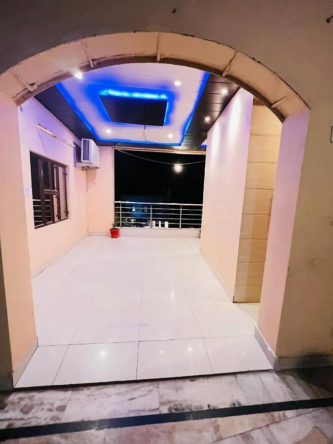 Hotel Rashmi Agra