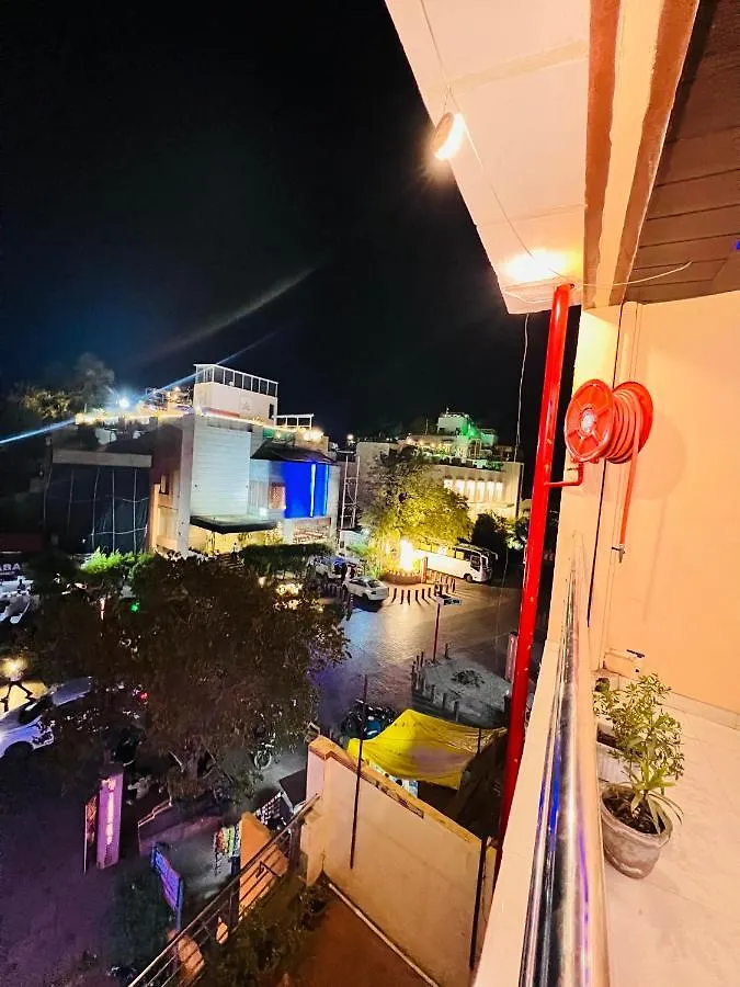Hotel Rashmi Agra