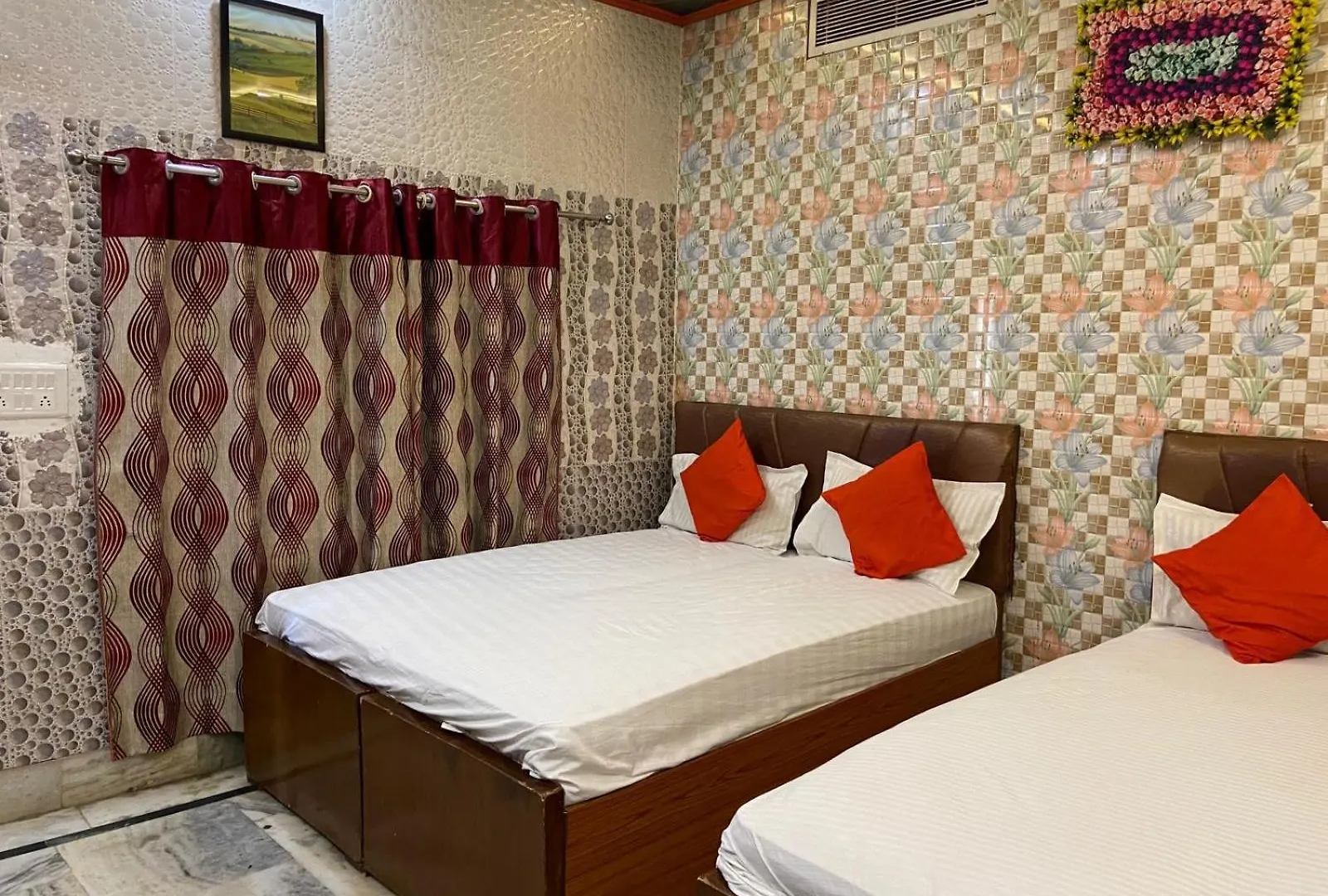 ***  Hotel Rashmi Agra  India