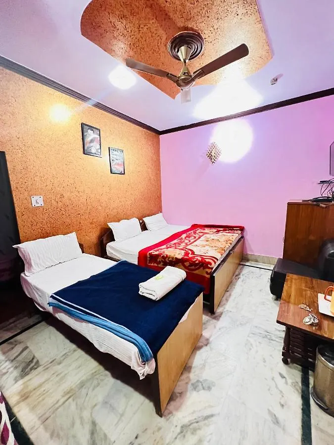 Hotel Rashmi Agra  3*, Agra (Uttar Pradesh)