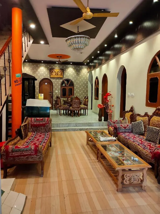 Hotel Rashmi Агра