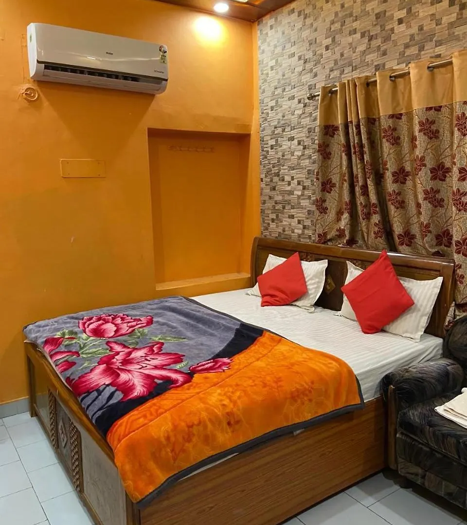 Hotel Rashmi Agra  3*, Agra (Uttar Pradesh)